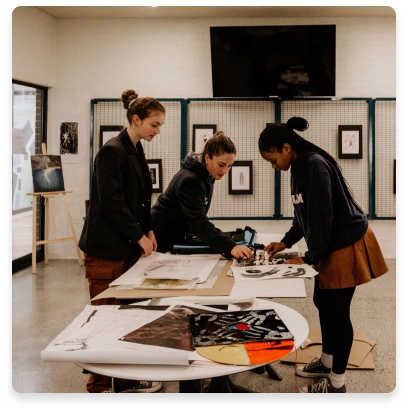 Picture of Rallim students working